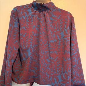 Manuhealii Long sleeve open tie back top